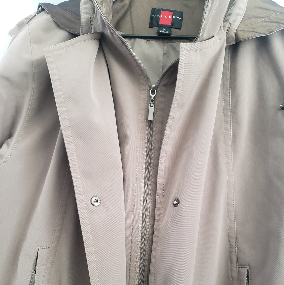 ✴✴ Gallery Women's Snap/Zip Front, Hooded Rain Coat - Picture 6 of 7